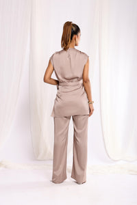 Elegant Bow Delight