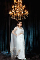 White Feathered Finesse
